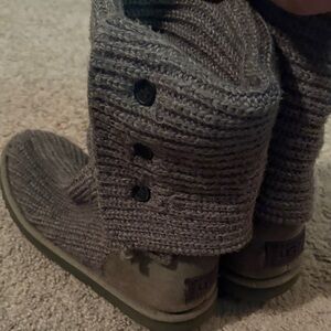 UGG Women Gray Knit Button Boots